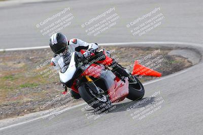 media/Mar-05-2023-TrackXperience (Sun) [[a95d40e56a]]/Group 2/session 2 turn 4/